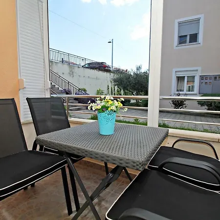 Luka Appartement *