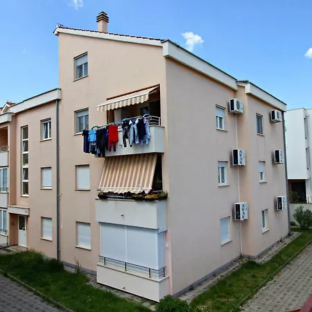 Appartement Luka *